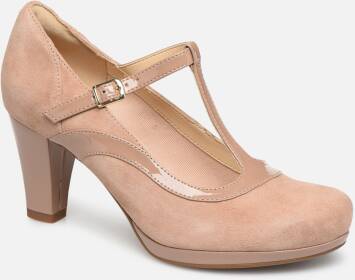 clarks chorus pitch beige
