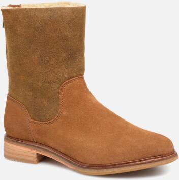 clarkdale axel boots